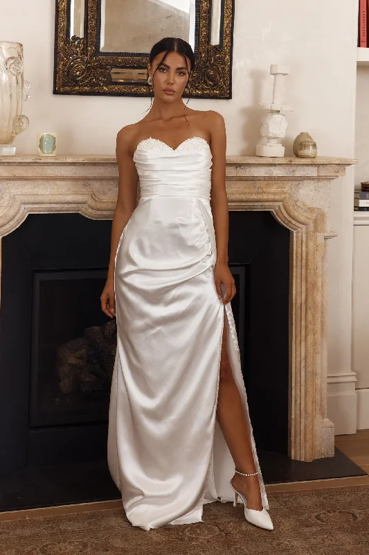 Ahava Sweetheart Applique Satin Maxi Dress White Classic Tulle Maxi Dress