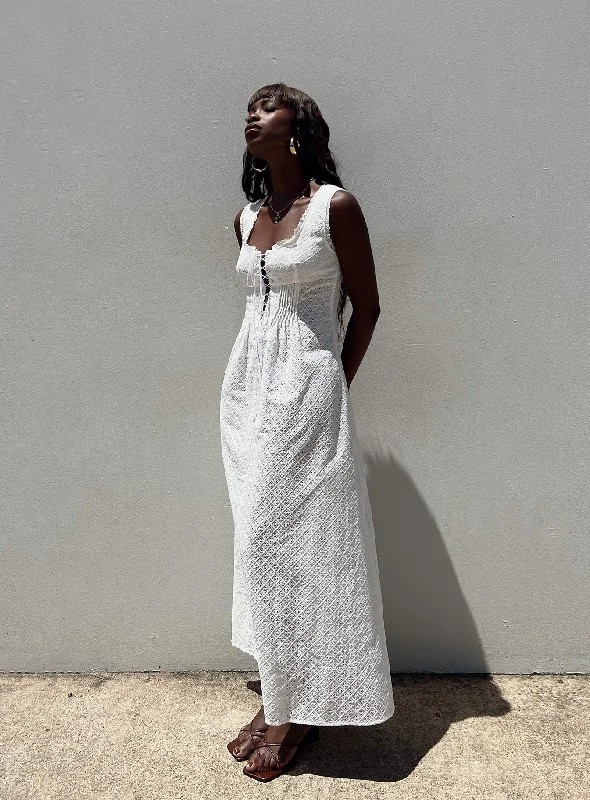 Eason Maxi Dress White Comfortable Fit-and-Flare Maxi Dress