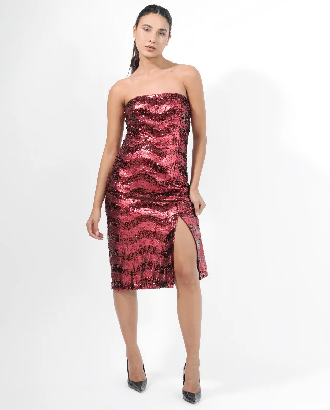 Rareism Women Eve Sheen Red Polyester Fabric Zip Closure Sleeveless Regular Fit Sequined Maxi Dress Trendy Button Front Maxi Dress Rareism Women Eve Sheen Red Polyester Fabric Zip Closure Sleeveless Regular Fit Sequined Maxi Dress Trendy Button Front Maxi Dress