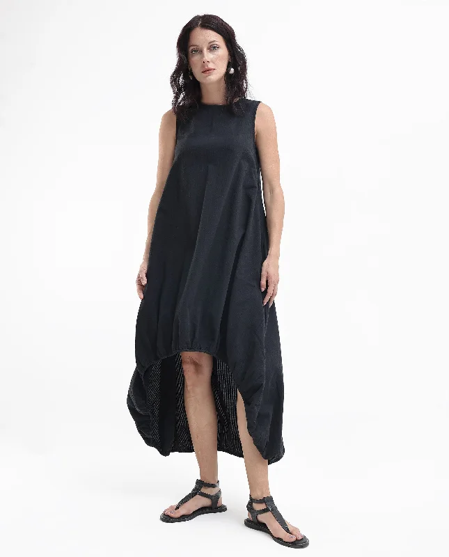 Rareism Women Zakura Black Zipper Closure Sleeveless Crew Neck Relaxed Fit Plain Maxi Dress Stylish Boho Chic Maxi Dress Rareism Women Zakura Black Zipper Closure Sleeveless Crew Neck Relaxed Fit Plain Maxi Dress Stylish Boho Chic Maxi Dress