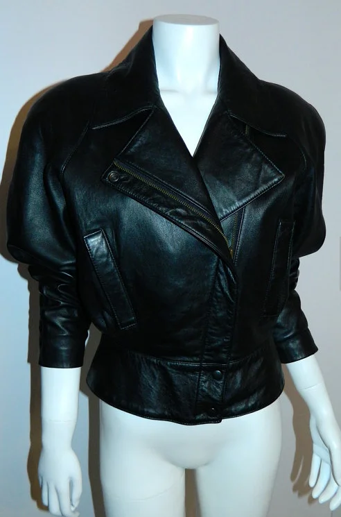vintage 1980s black motorcycle jacket North Beach Leather Michael Hoban XS S Welt Pockets Slit Pockets Flap Pockets vintage 1980s black motorcycle jacket North Beach Leather Michael Hoban XS S Welt Pockets Slit Pockets Flap Pockets