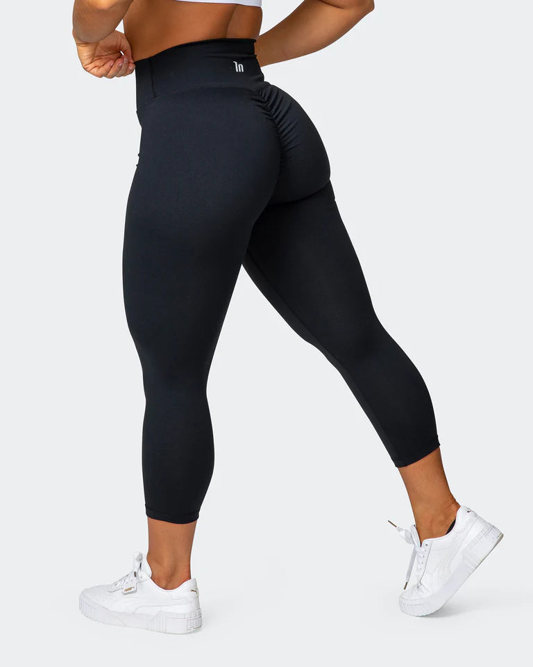 Muscle Nation | Signature Scrunch 7/8 Leggings – Black Comfortable Power Mesh Leggings Muscle Nation | Signature Scrunch 7/8 Leggings – Black Comfortable Power Mesh Leggings