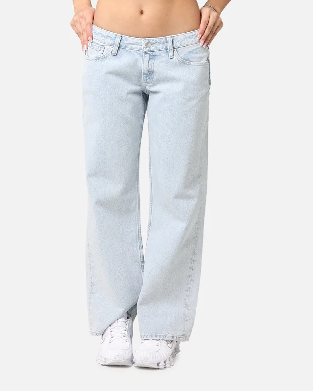 Calvin Klein Women's Extreme Low Rise Baggy Jeans Denim Light Blue Chic Vintage-Inspired Denim Jeans Calvin Klein Women's Extreme Low Rise Baggy Jeans Denim Light Blue Chic Vintage-Inspired Denim Jeans